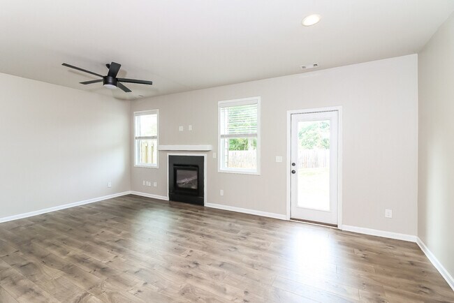 Foto del edificio - 3023 Creekside Overlook Wy