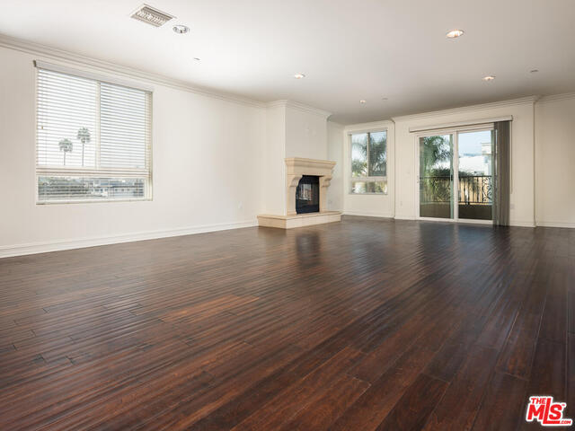 Foto del edificio - 124 Orlando Ave