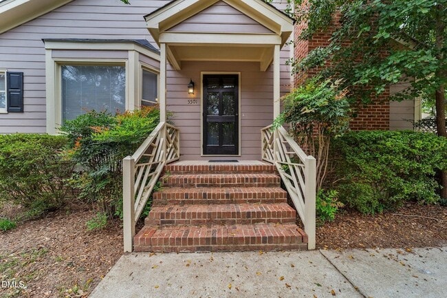 Building Photo - 5501 Sharpe Dr