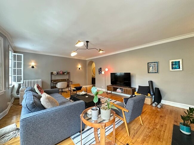 Foto del edificio - 5517 N Kenmore Ave