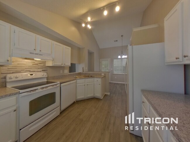 Building Photo - 11125 Clayford Ridge Charlotte NC