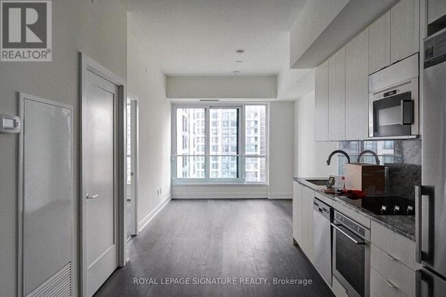 Building Photo - 5 Mabelle Ave