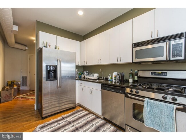 Building Photo - 2227 Kater St