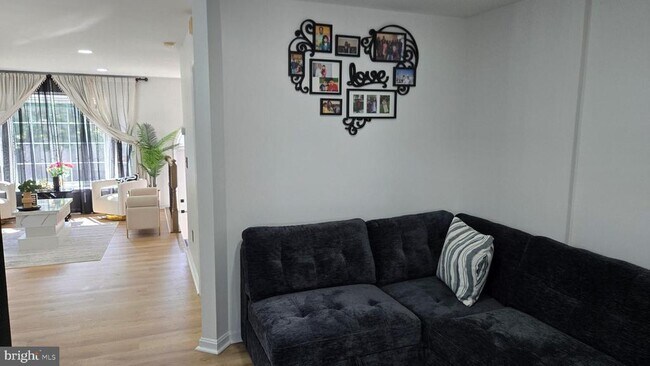 Foto del edificio - 1421 Bluemont Ct