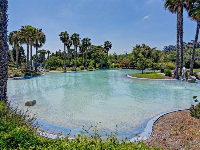 Building Photo - 5665 Friars Rd