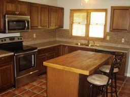 Building Photo - 3317 Parkcrest Dr