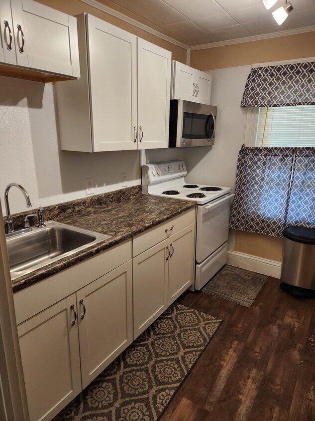Foto principal - 100-100 Parkview Ave
