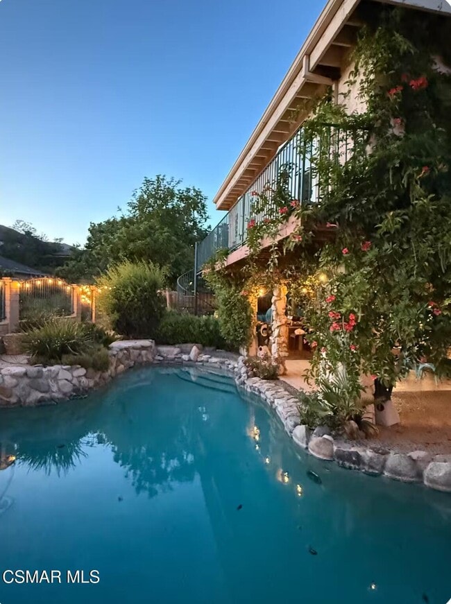 Building Photo - 379 S Greenway Ave