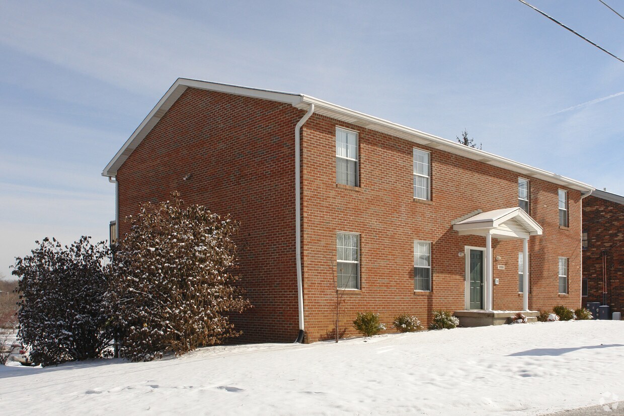 Primary Photo - Kemmons Apartments