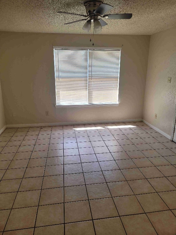 Building Photo - 508 Lenora Dr