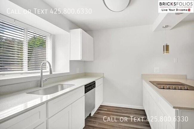 Building Photo - Beautiful Condo For Rent in Kirkland