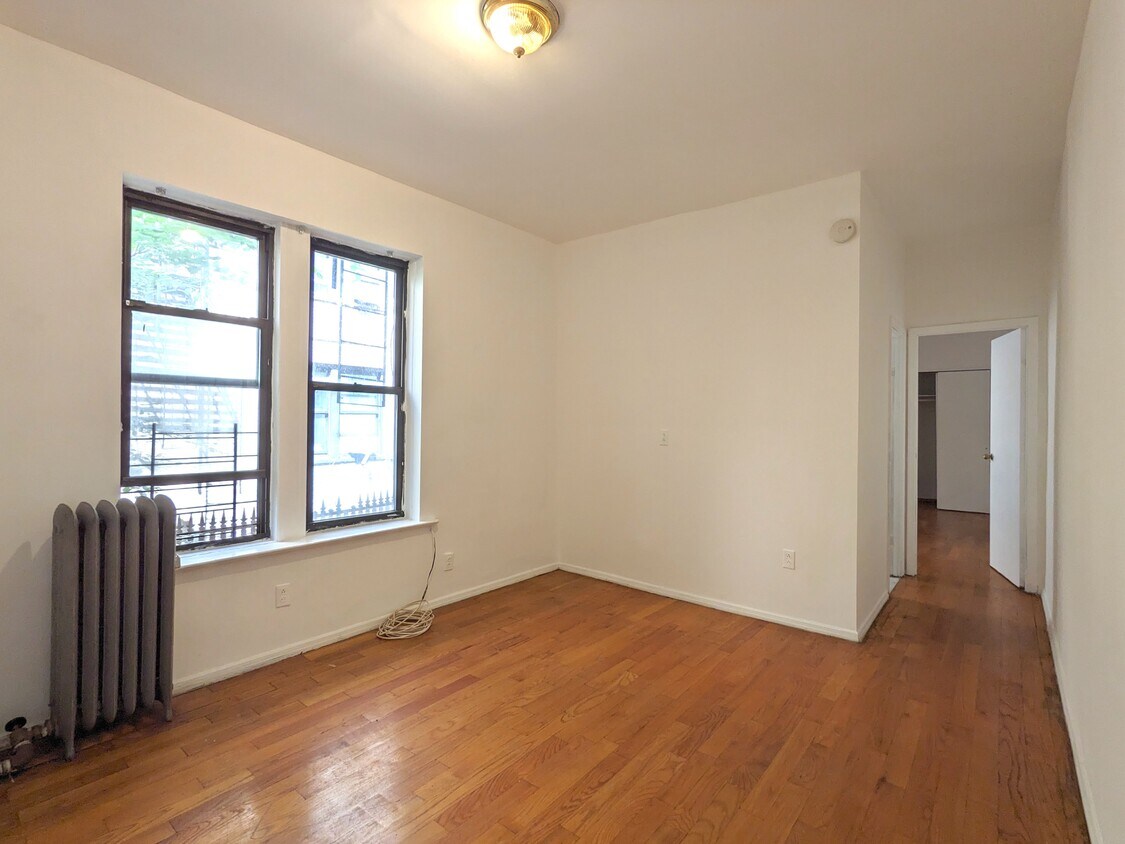 363 Ocean Pkwy Unit A3, Brooklyn, NY 11218 Room for Rent in Brooklyn