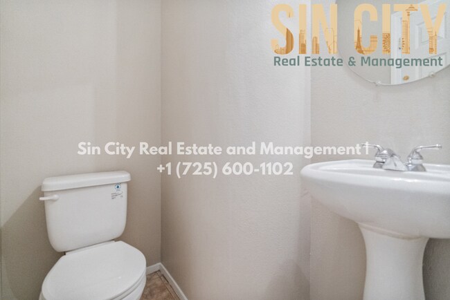 Foto del edificio - 5708 Clarendon Ln
