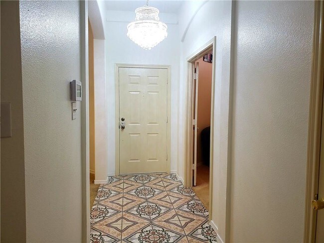 Foto del edificio - 908 Harwood Ct