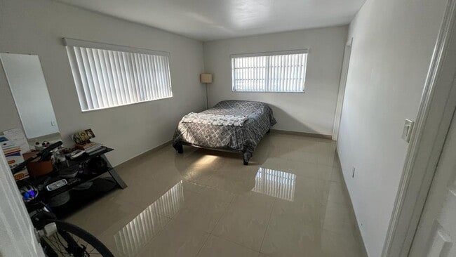 Foto del edificio - 15205 NE 6th Ave