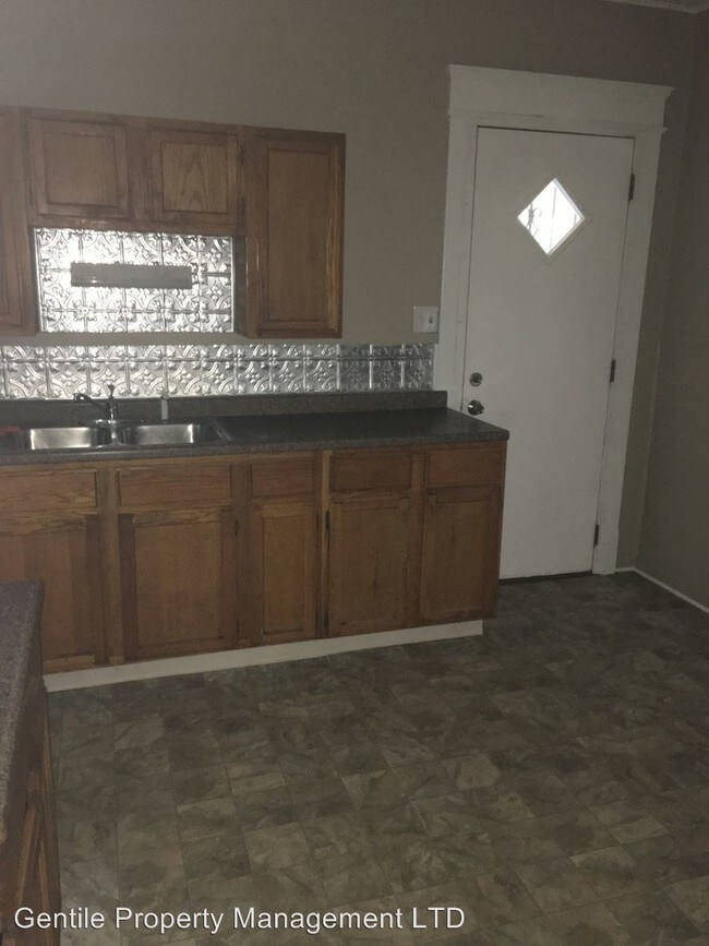 Building Photo - 5 br, 2 bath House - 6042 Hillman Ave