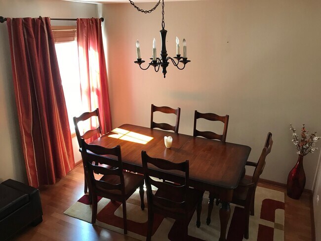 Foto del edificio - 373 Aspen Ct