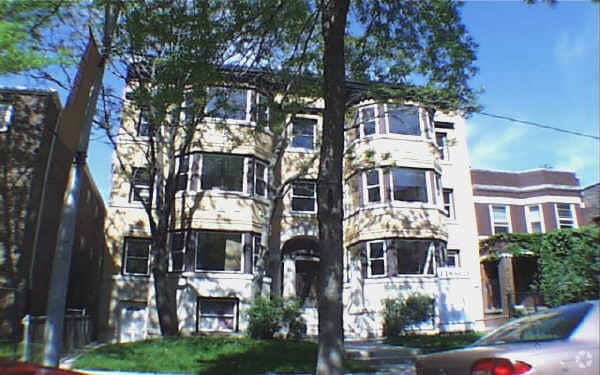 Primary Photo - 5726-5728 N Kenmore Ave