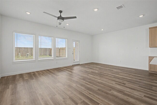 Foto del edificio - 2629 McHenry Lndg Ln