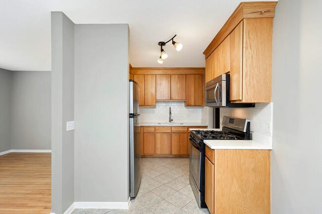 Foto del edificio - 6024-6026 W 35th St