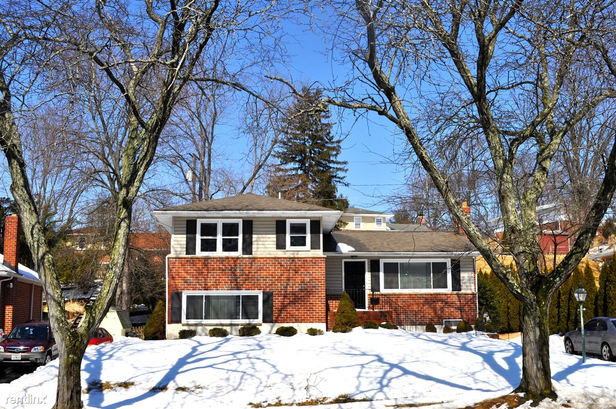 Foto principal - 806 Providence Rd