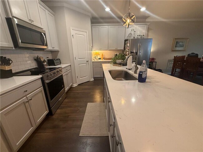Foto del edificio - 5639 Parkview Ln