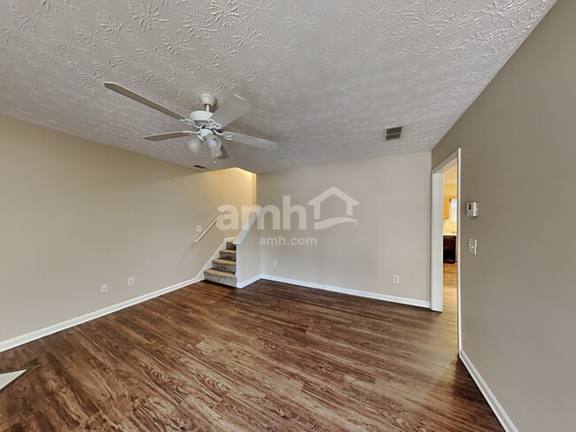 Building Photo - 1137 Baileys Court
