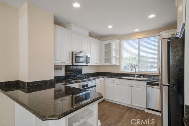 Foto del edificio - 5562 W 190th St
