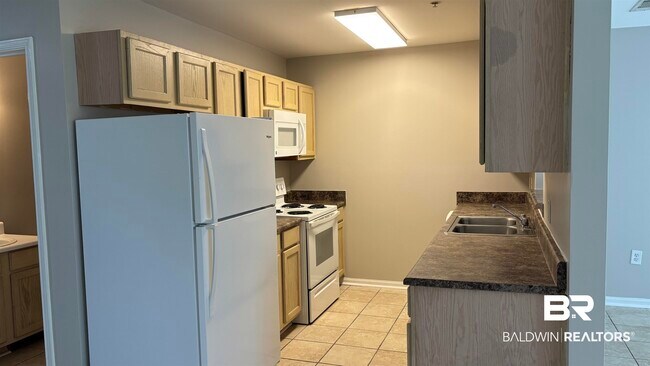 Building Photo - 1517 Regency Rd