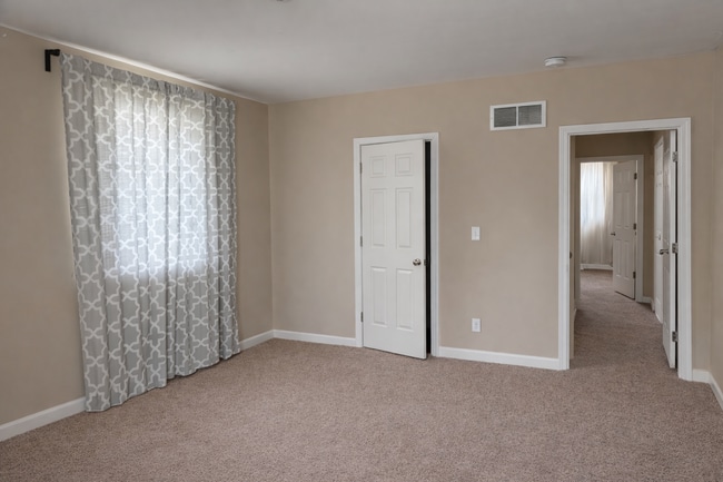 bedroom 1 - 2475 E Maple Rd