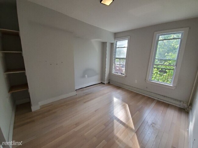 Foto del edificio - 335 Whiton St