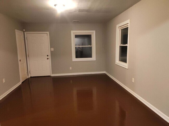 Foto del edificio - 48 Gibbons Ave