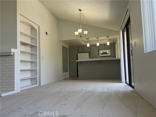 Foto del edificio - 17026 Yukon Ave