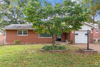 Building Photo - 620 Saint Bernard Dr