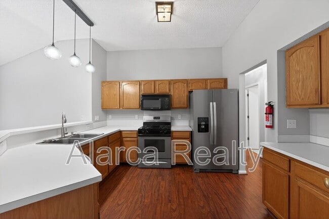 Building Photo - 11025 Scrimshaw Ln