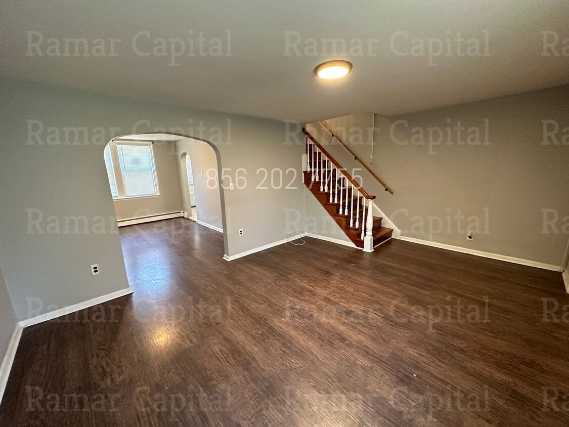 3 Bedroom / 1 bath Row-house available NOW!!! - 3 Bedroom / 1 bath Row-house available NOW!!!