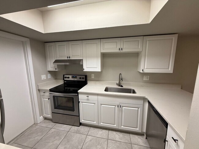 Foto del edificio - 1431 Croftwood Dr