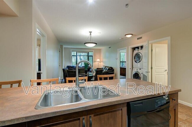 Photo du bâtiment - 654-654 Cook Rd