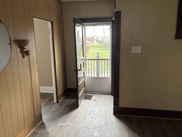 Building Photo - 505 1/2 Jackson Ave