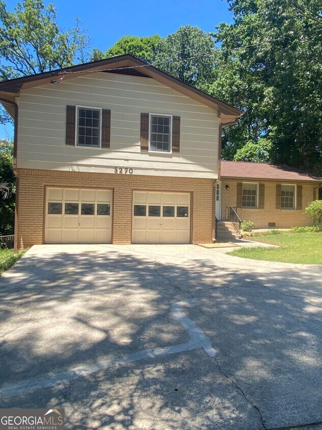 Primary Photo - 5270 Rockbridge Rd SW