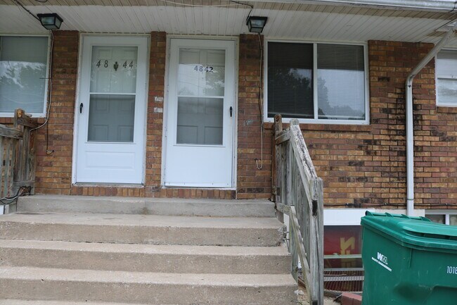Foto del edificio - 4842 NW Homestead Ter