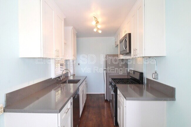 Foto del edificio - 3695 Columbia St