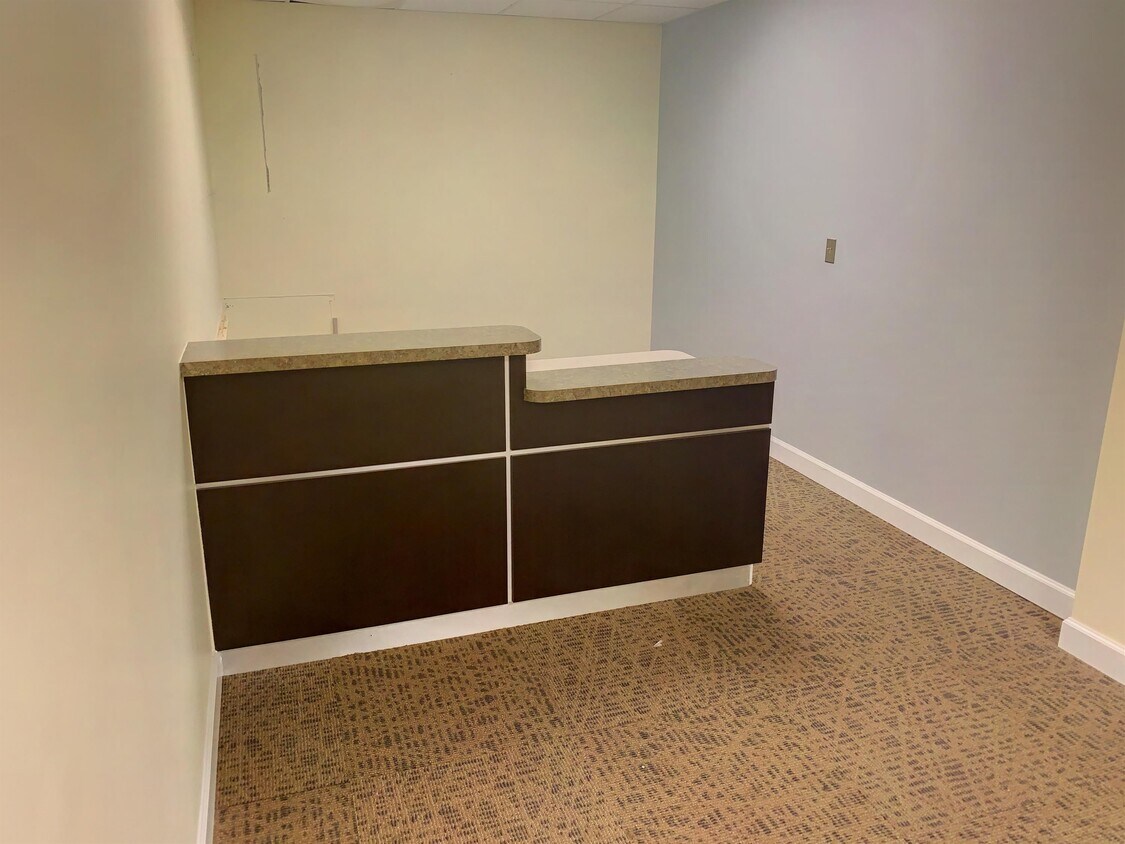 Foto principal - 535 Dundalk Ave