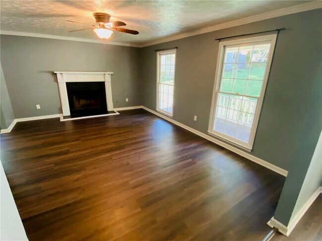 Building Photo - 106 Grayland Pl