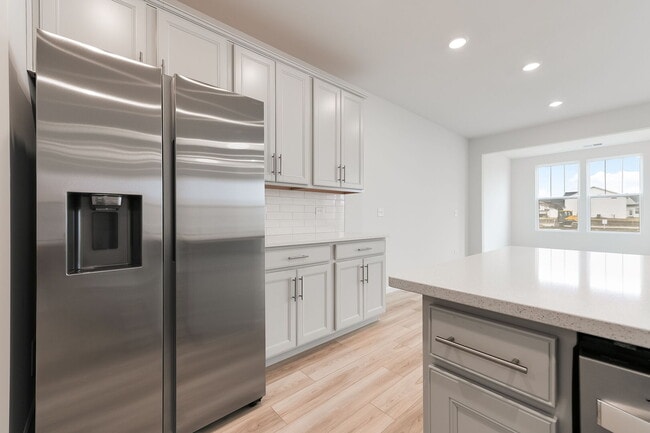 Building Photo - 672 Switchgrass Wy