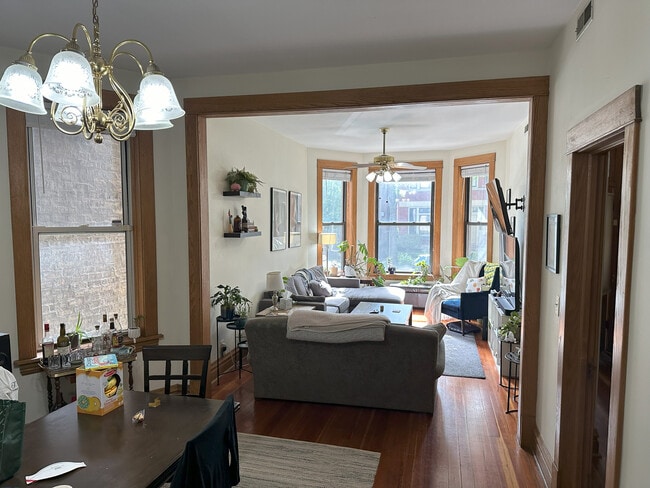 Foto del edificio - 2217 N Magnolia Ave