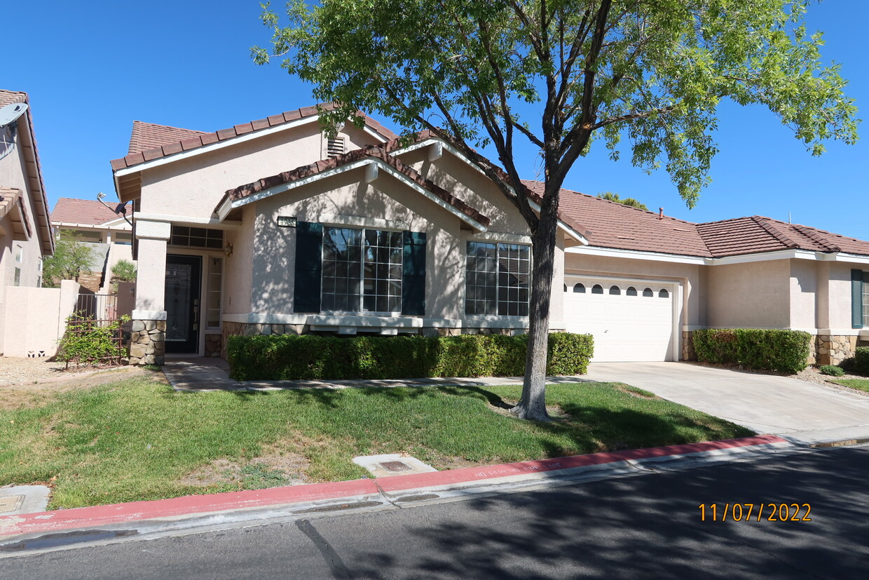 Primary Photo - 1725 Pacific Breeze Dr