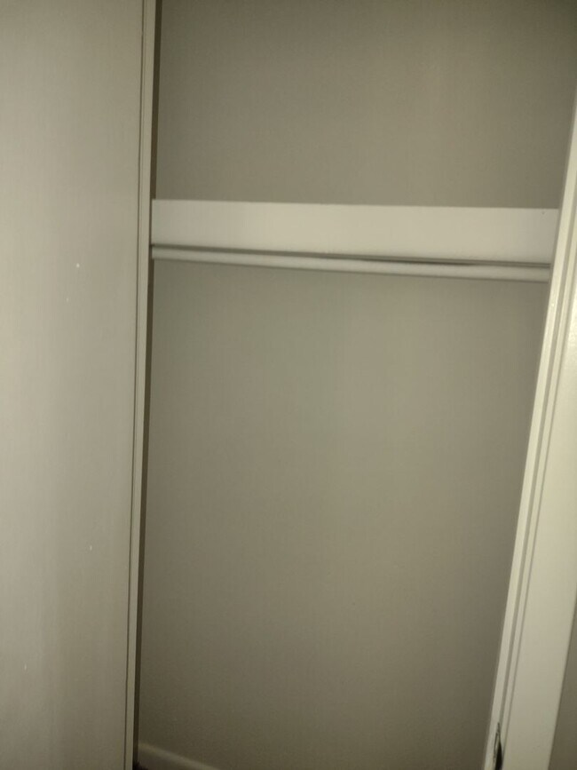 Foto del edificio - 18 Dogwood Dr