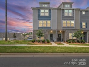 Building Photo - 8332 Waxhaw Hwy