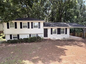 Building Photo - 7005 Lodgepole Dr